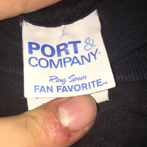 Black Sea otter t shirt - Picture 2 of 2